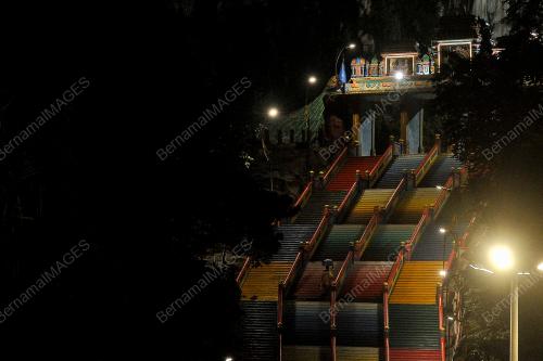 THAIPUSAM BATU CAVES LENGANG