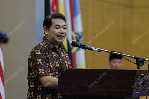 RAFIZI RAMLI