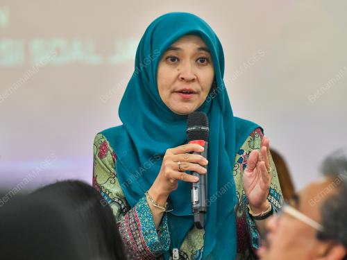 DR FARAH NINI
