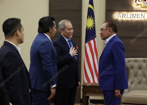 DATUK SERI ANWAR IBRAHIM