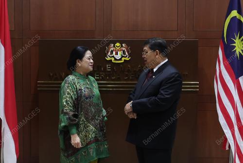 TAN SRI JOHARI ABDUL