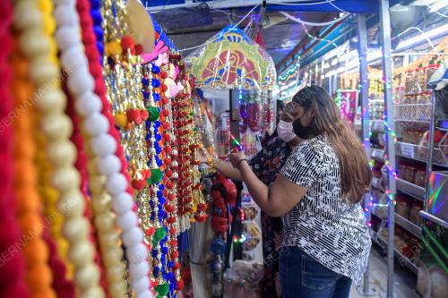 TINJAUAN PERSIAPAN PERAYAAN DEEPAVALI