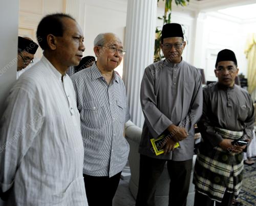 KL49_05062015_RAZALEIGH_HAMZAH