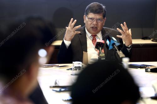 TAN SRI JOHARI ABDUL