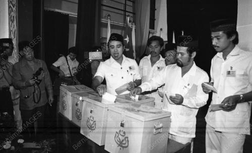 KL49_08072015_PEMUDA_UMNO