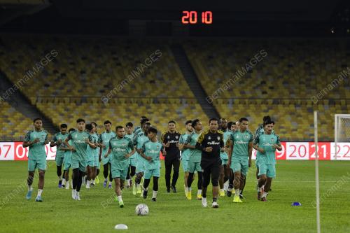 LATIHAN RASMI MENJELANG FINAL PIALA FA