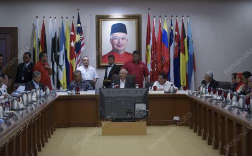 KL49_09092015_UMNO