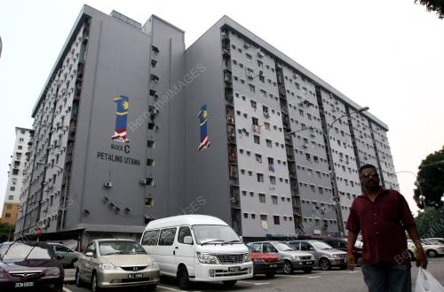 KL49_10102014_BAJET