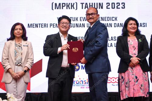DATUK EWON BENEDICK
