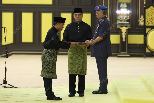 AL-SULTAN ABDULLAH RI'AYATUDDIN AL-MUSTAFA BILLAH SHAH