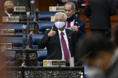DATUK SERI ISMAIL SABRI YAAKOB