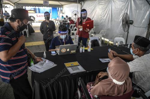 TINJAUAN VAKSIN BERGERAK DI KG. BHARU