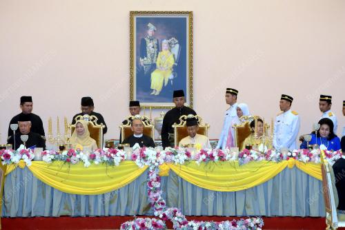 KL49_12032015_SANTAPAN_MALAM
