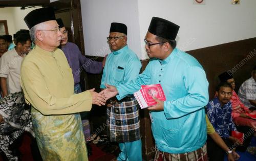 KL49_12052016_UMNO