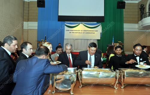 KL49_12092014_UZBEKISTAN