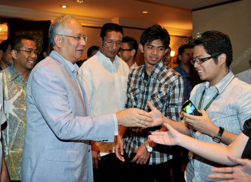 DATUK SERI NAJIB TUN RAZAK
