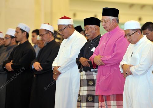 KL49_13022014_SOLAT_HAJAT