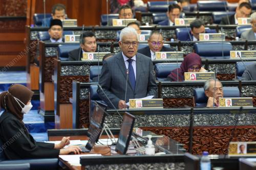 HAMZAH ZAINUDIN