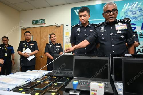 DATUK SERI RAMLI MOHAMED YUSOOF