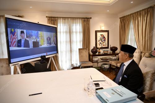 TAN SRI MUHYIDDIN YASSIN