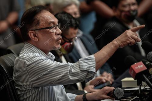 DATUK SERI ANWAR IBRAHIM