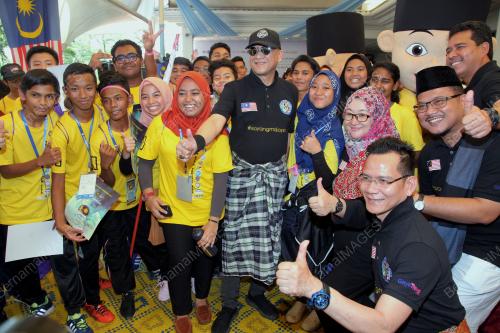 KL49_16092017_PROGRAM_SARONG