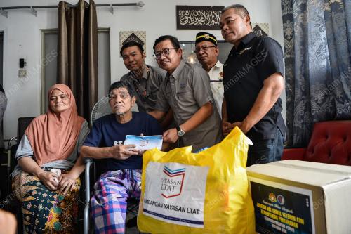 DATUK DR. MOHD NIZAR SUDIN