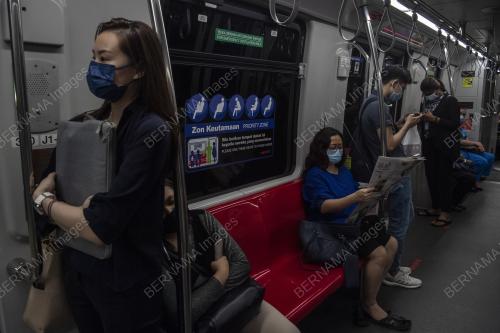 KL49_17052021_LRT