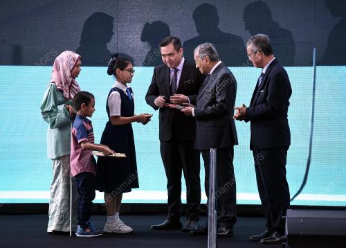 KL49_17102019_PENGANGKUTAN_BN201910154392