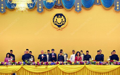 KL49_18042012_AGONG