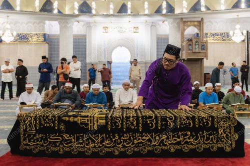 SOLAT JENAZAH DATUK KAMIL MISUARI