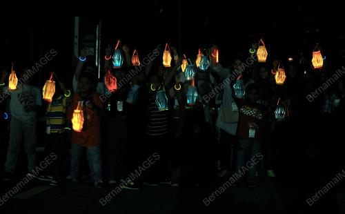 KL49_19032016_EARTH_HOUR