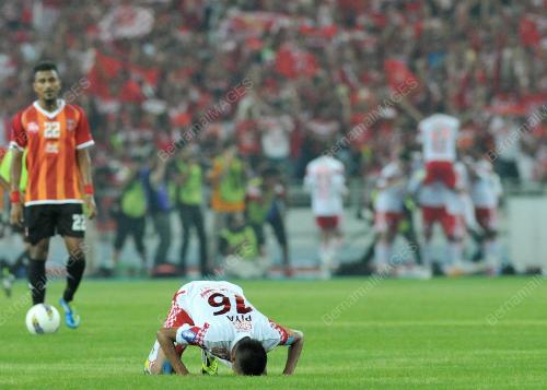 KL49_19052012_PIALA_FA