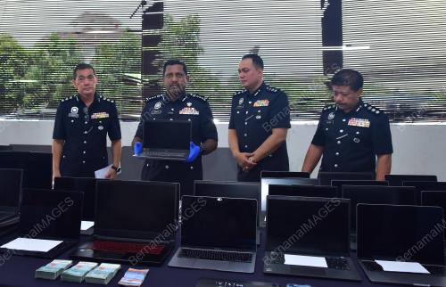 DATUK HUSSEIN OMAR KHAN