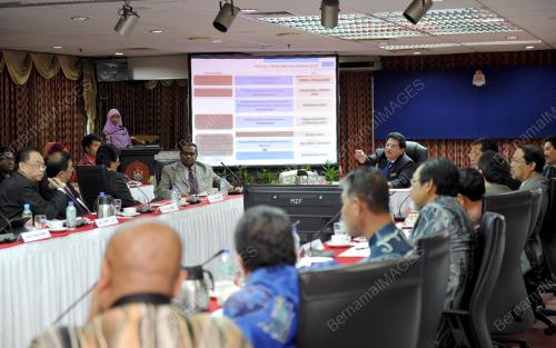 KL49_21112013_PERJUMPAAN