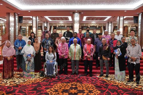 TAN SRI RAIS YATIM