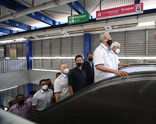 DATUK SERI ISMAIL SABRI YAAKOB