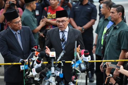 LIPUTAN PINTU 2 ISTANA NEGARA