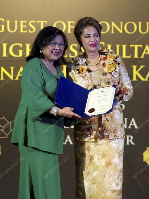 KL49_23042016_AWARDS