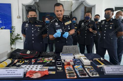 ACP MOHAMAD FAKHRUDIN ABDUL HAMID
