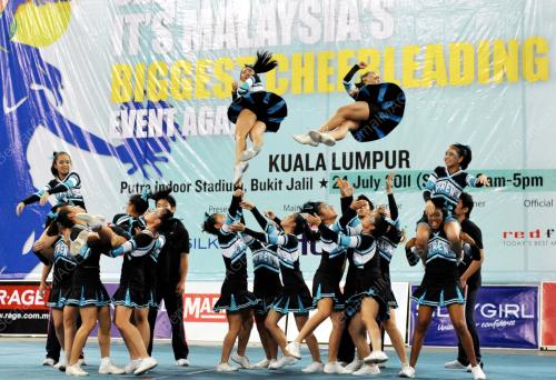 CYRENS THE CHEERLEADER