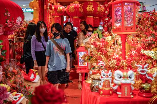 TINJAUAN PERSIAPAN TAHUN BARU CINA