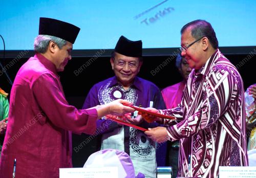 KL49_26062014_RAIS_ASWARA