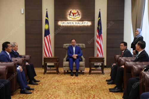 DATUK SERI ANWAR IBRAHIM