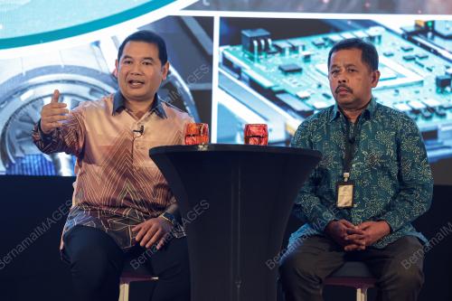 RAFIZI RAMLI
