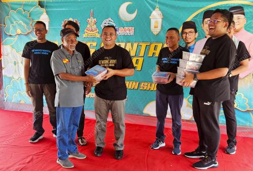 DATUK SERI AMIRUDIN SHARI