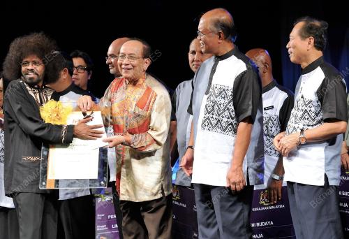 KL49_29052012_RAIS