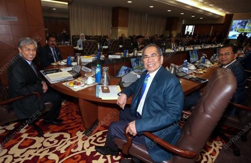 KL49_30112017_MESYUARAT_BN201711292781