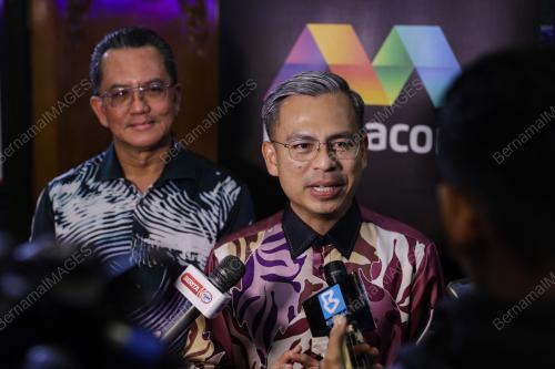 FAHMI FADZIL