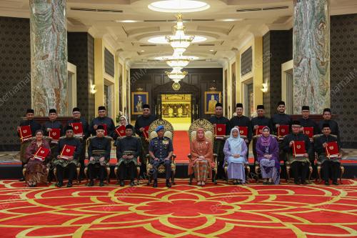 AL- SULTAN ABDULLAH RI'AYATUDDIN AL-MUSTAFA BILLAH SHAH
